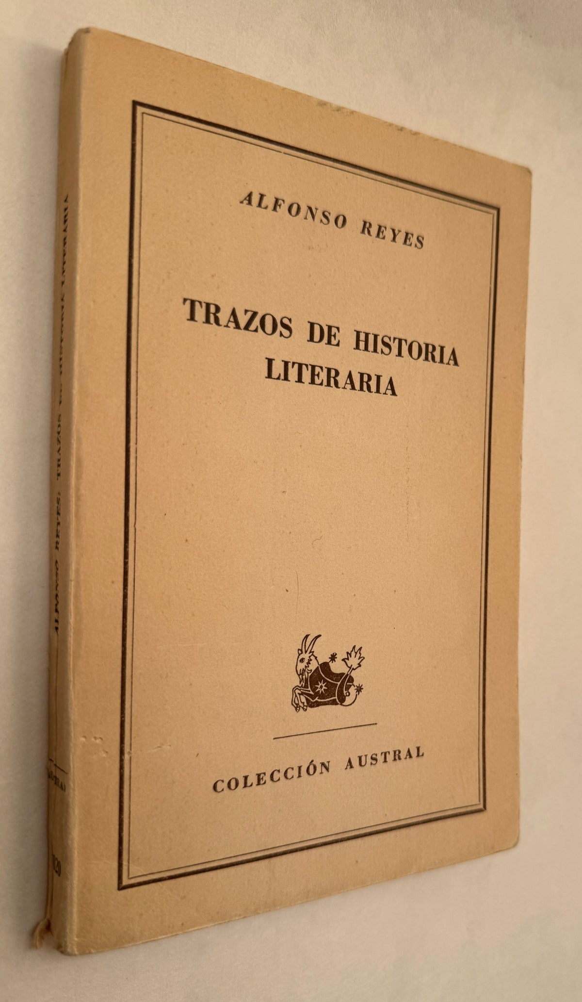 Trazos de Historia Literaria
