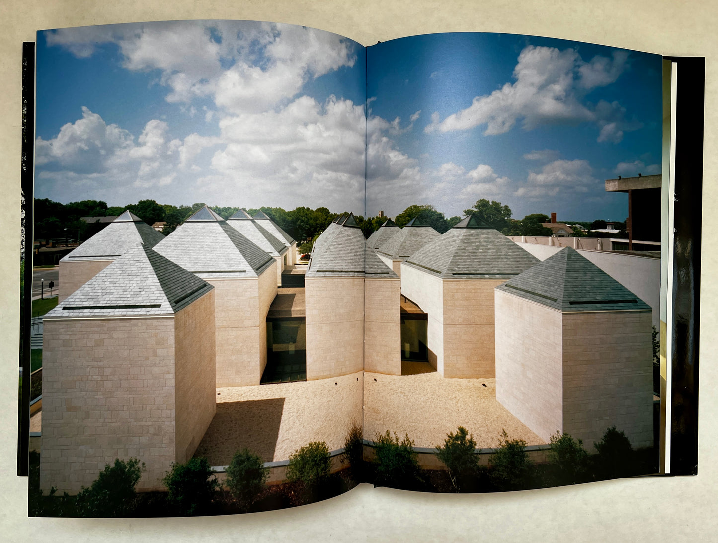 Hugh Newell Jacobsen, Architect : Works From 1993 to 2006