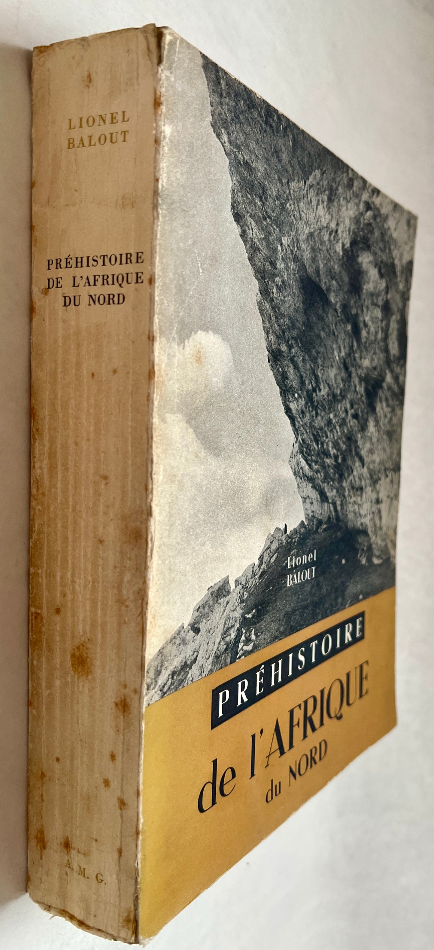 Préhistoire de L'afrique Du Nord: Essai de Chronologie