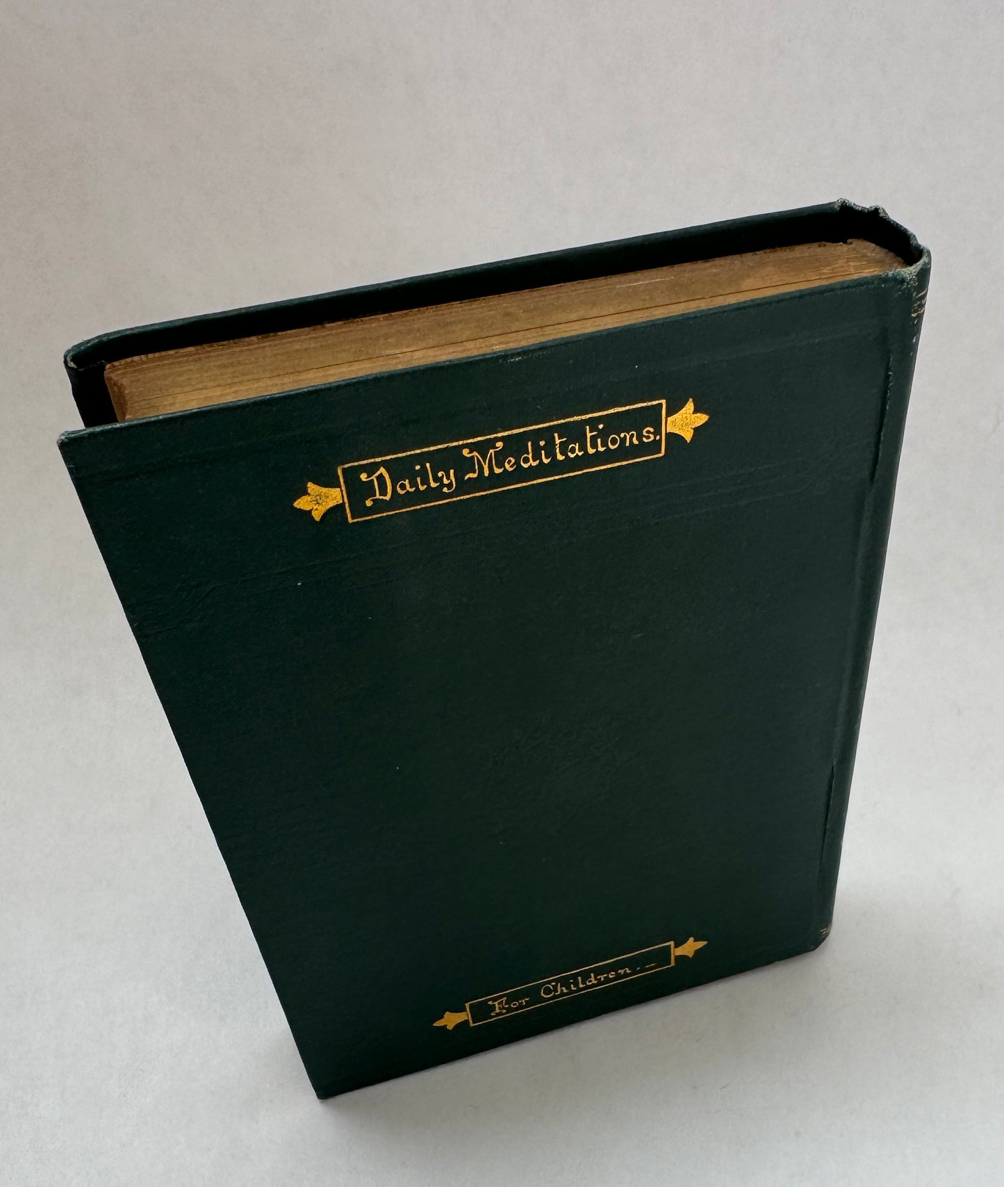 Coming to the King. A Book of Daily Devotions for Children