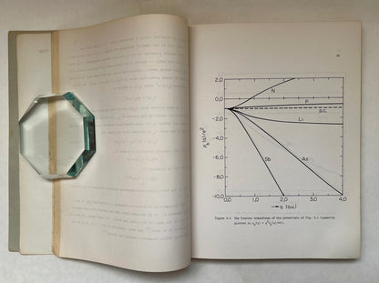 Theory of Point-Imperfection States in Semiconductors [Dissertation]