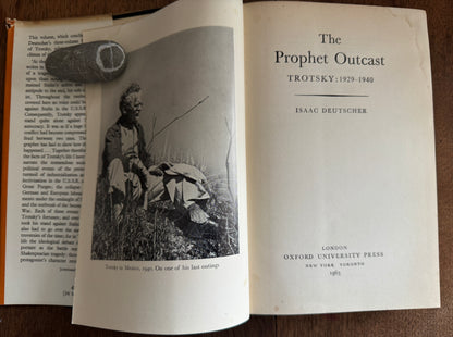 The Prophet Outcast: Trotsky, 1924-1940